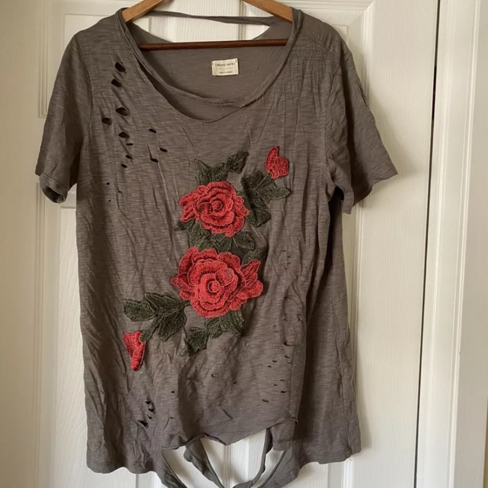 Emory Park Oversized Distress Embroidered Tshirt